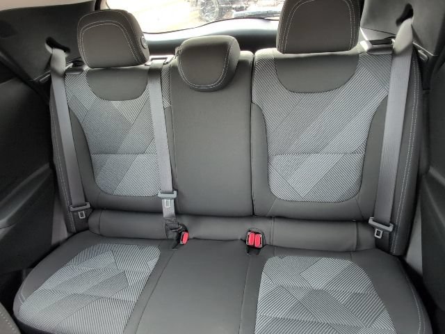 2027 Chevrolet Bolt LT - Photo 7
