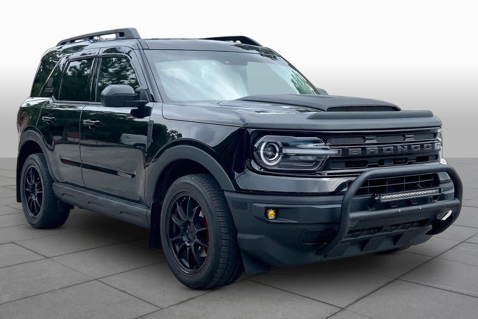 Used 2022 Shadow Black Ford Outer Banks image 3