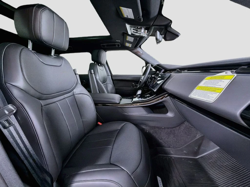New 2026 Santorini Black Land Rover Dynamic SE image 30