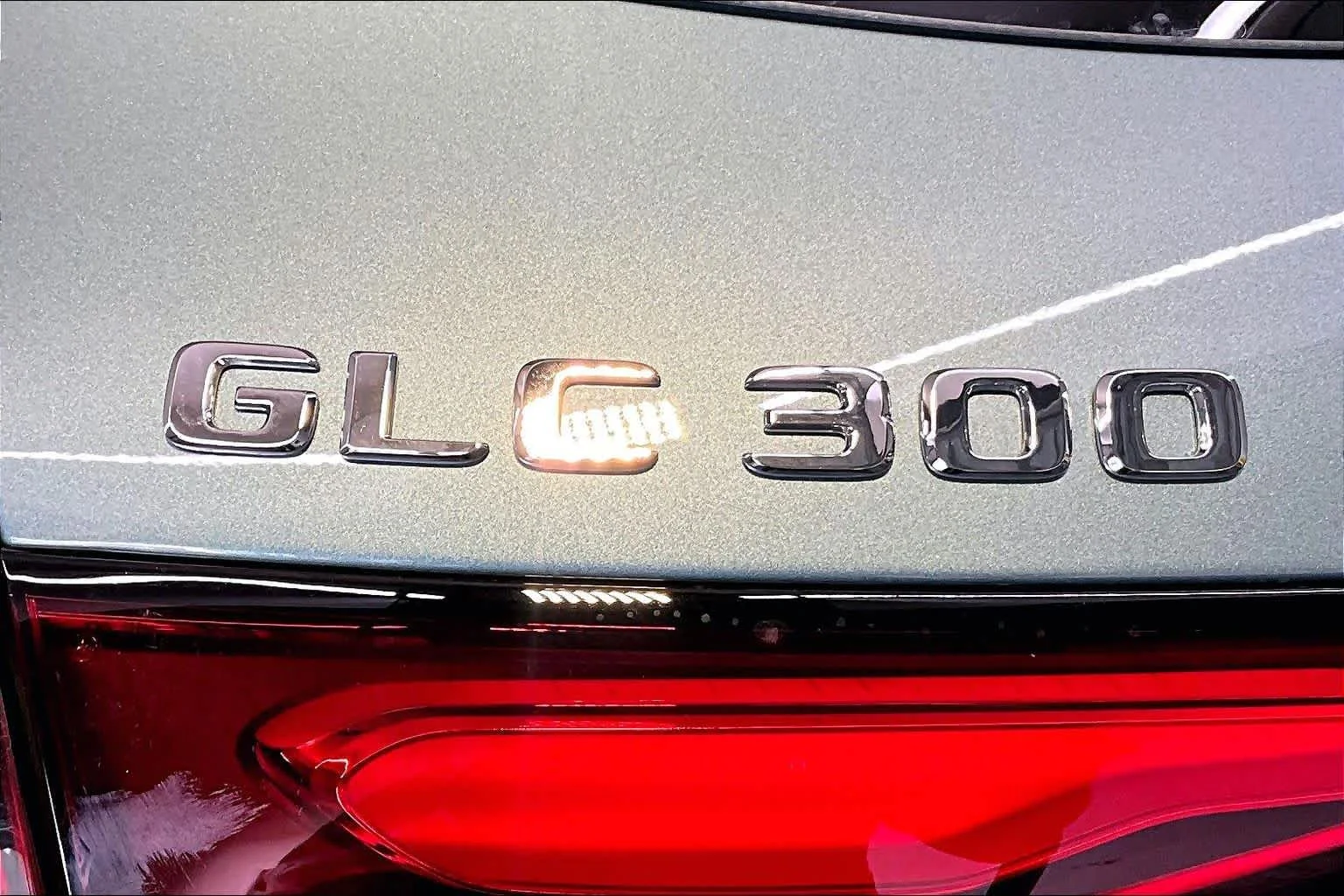 New 2027 Verde Silver Metallic Mercedes-Benz GLC 300 image 6