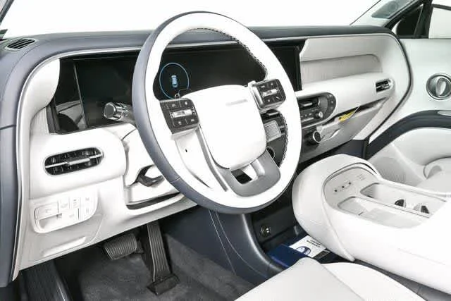 New 2026 Abyss Black Pearl Hyundai Calligraphy AWD image 15