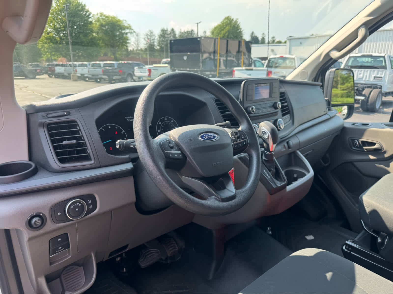 Certified Used 2025 Oxford White Ford  image 17