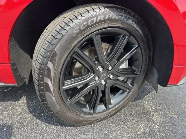 2024 Ford Edge ST-Line - Photo 9