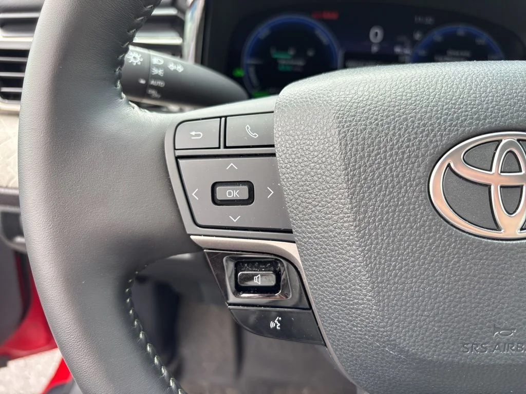 Used 2025 Supersonic Red Toyota XLE image 15