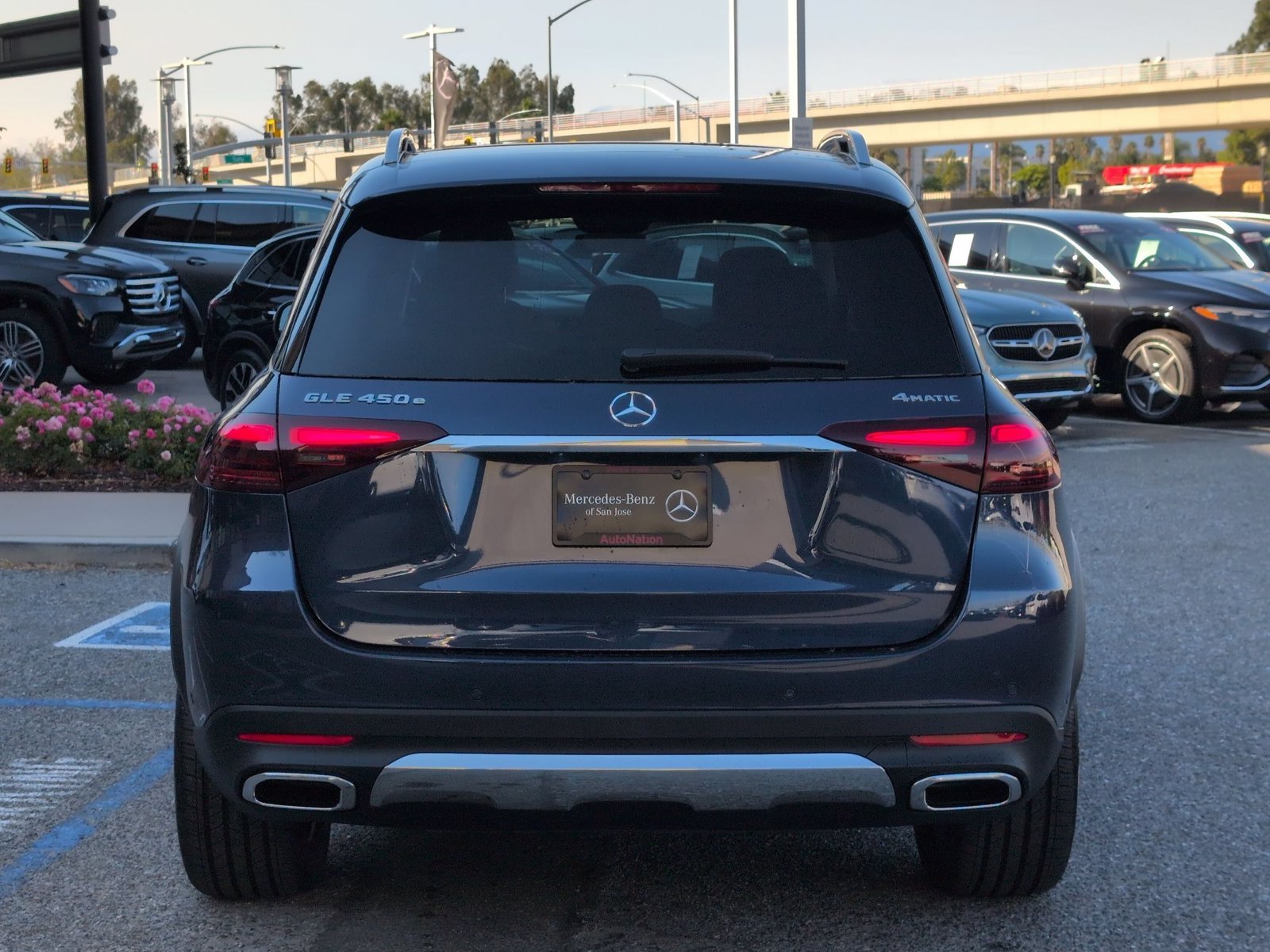 New 2026 Twilight Blue Metallic Mercedes-Benz GLE 450e image 8