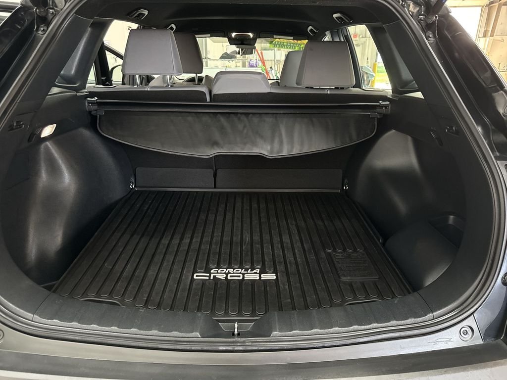 Used 2023 Jet Black Toyota Hybrid S image 32