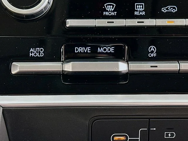 New 2026 Silver Hyundai SE image 18