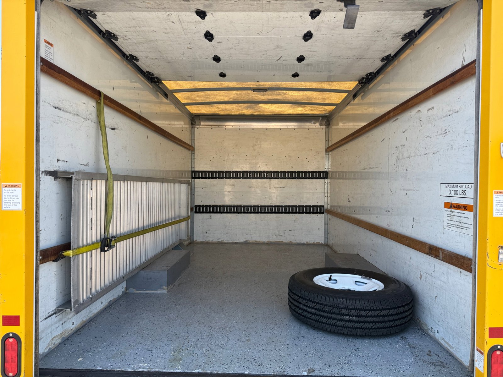 Used 2018 Orange GMC Work Van image 17