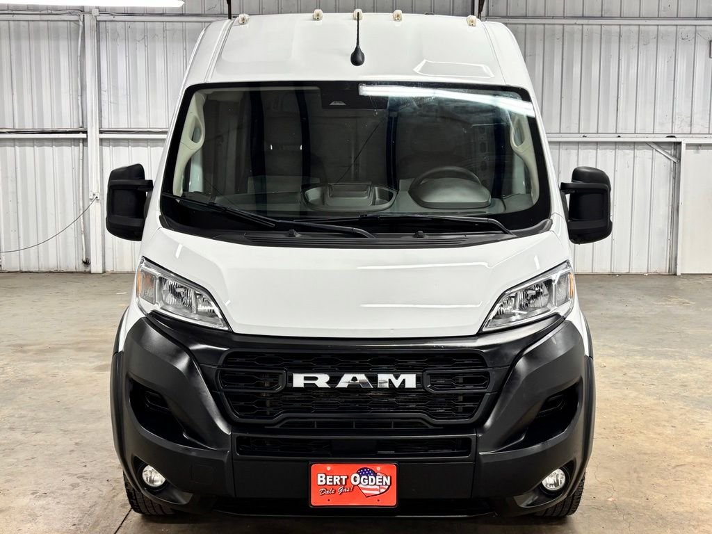 Used 2025 White Ram High Roof image 3