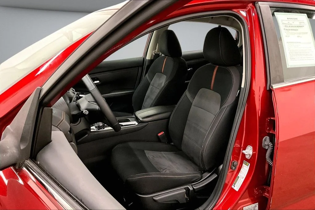 Used 2023 Red Nissan SR image 21