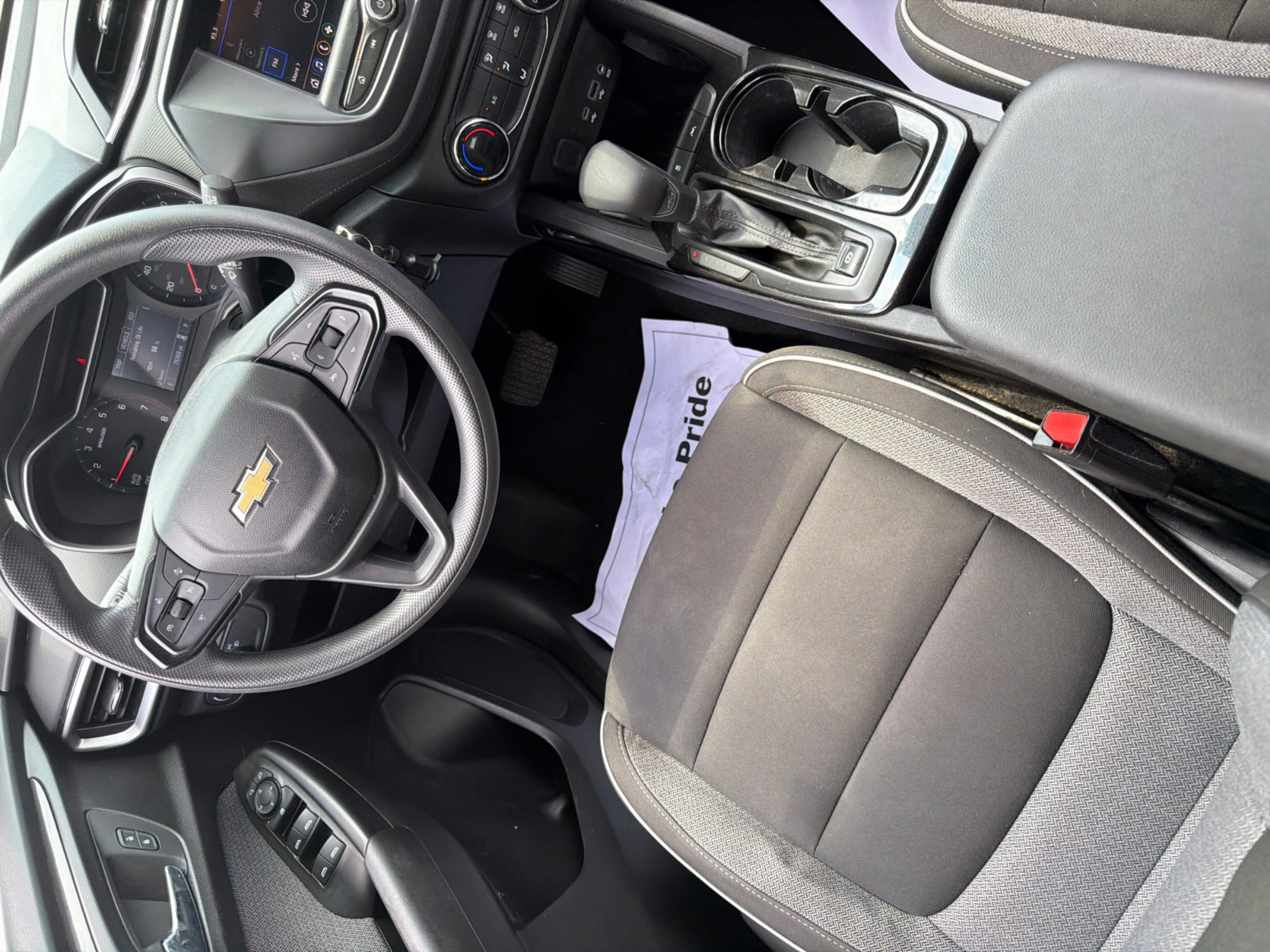 Used 2022 Summit White Chevrolet LS image 15