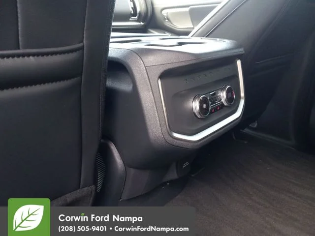 New 2026 Oxford White Ford Platinum image 25