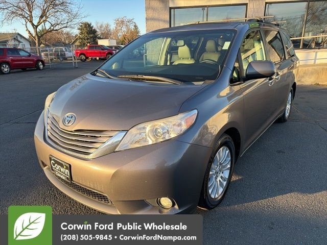 2015 Toyota Sienna XLE