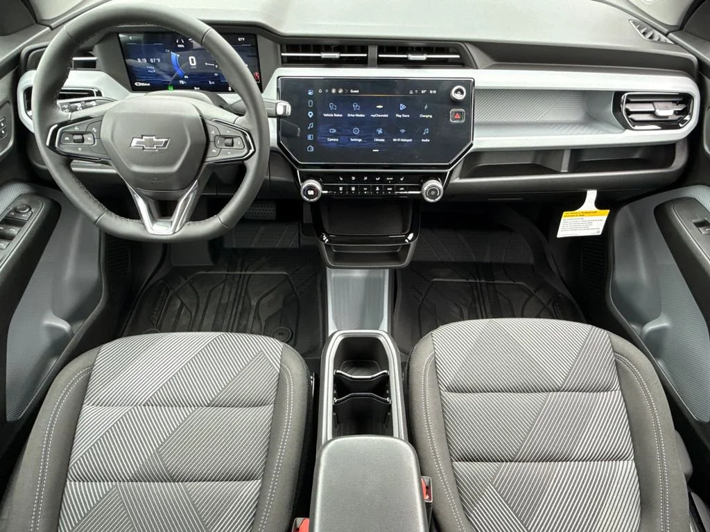 2027 Chevrolet Bolt LT - Photo 13