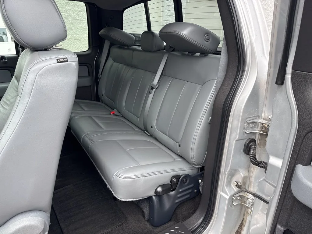 Used 2014 Ingot Silver Metallic Ford XLT image 33