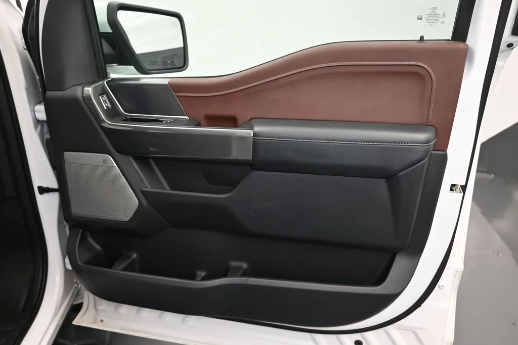 Certified Used 2023 Oxford White Ford Lariat image 12