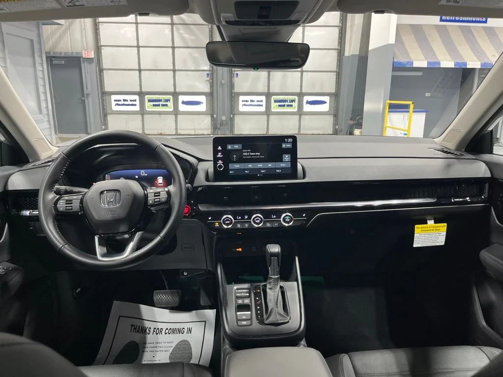 Used 2026 Solar Silver Metallic Honda EX-L image 27