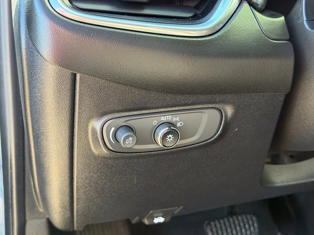 Used 2019 Blue Chevrolet LT image 24