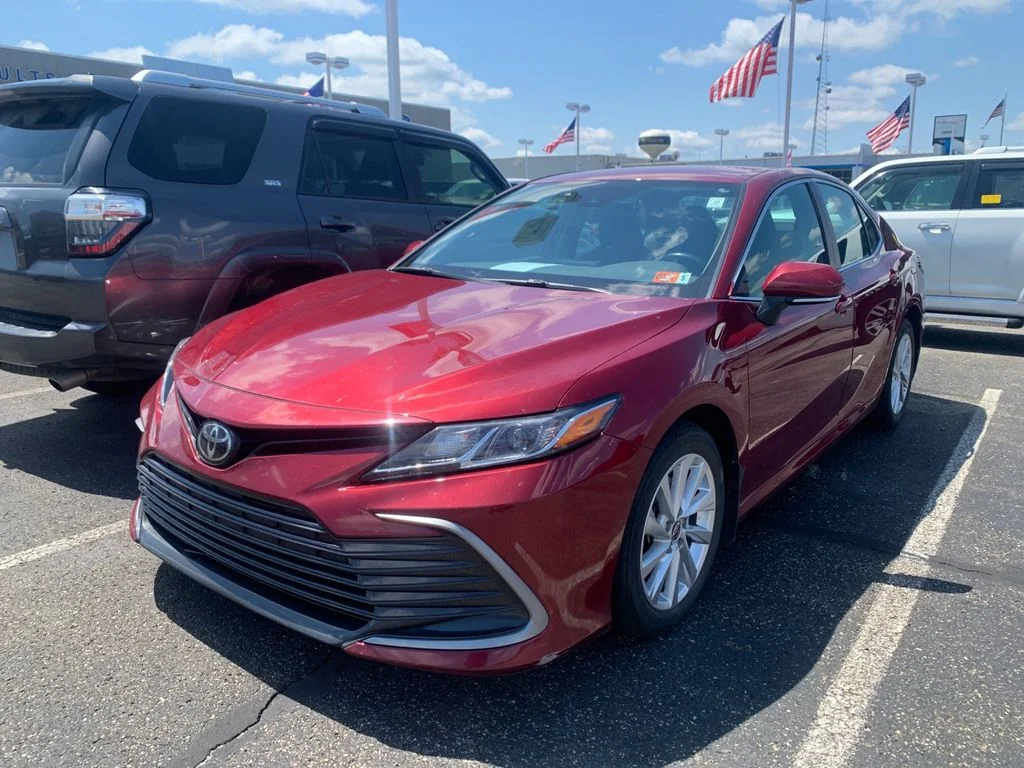 Used 2022 Red Toyota LE image 6
