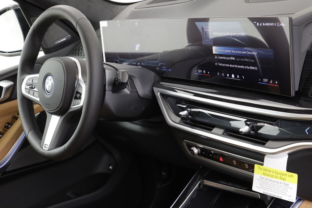 New 2026 Carbon Black Metallic BMW xDrive50e image 25