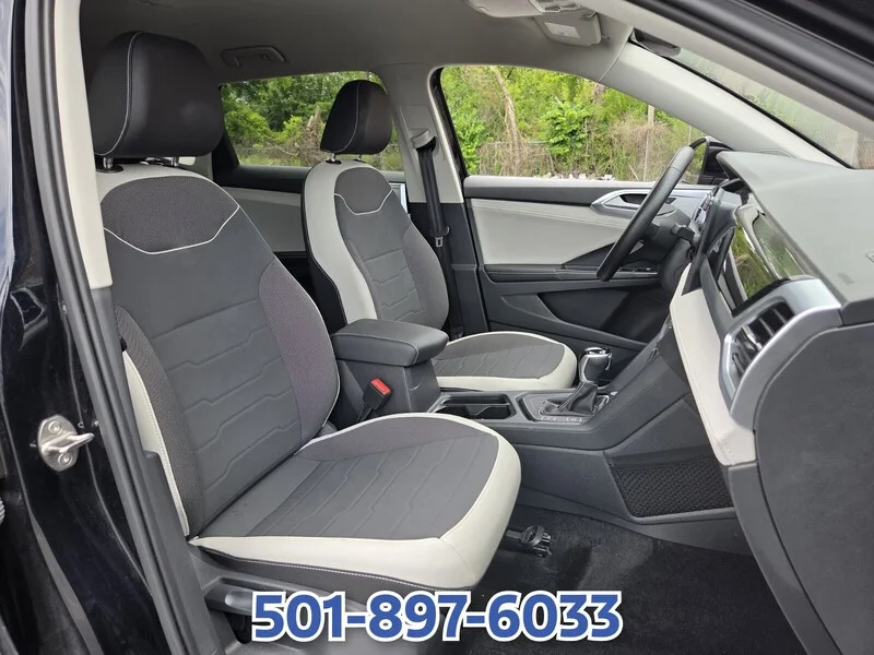 Used 2025 BLACK Volkswagen SE FWD image 15