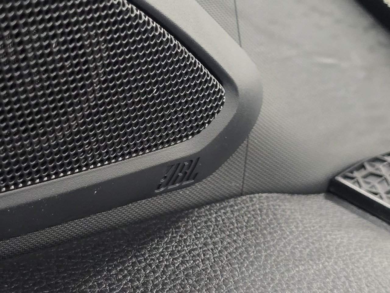 2026 Toyota Tundra Limited - Photo 12