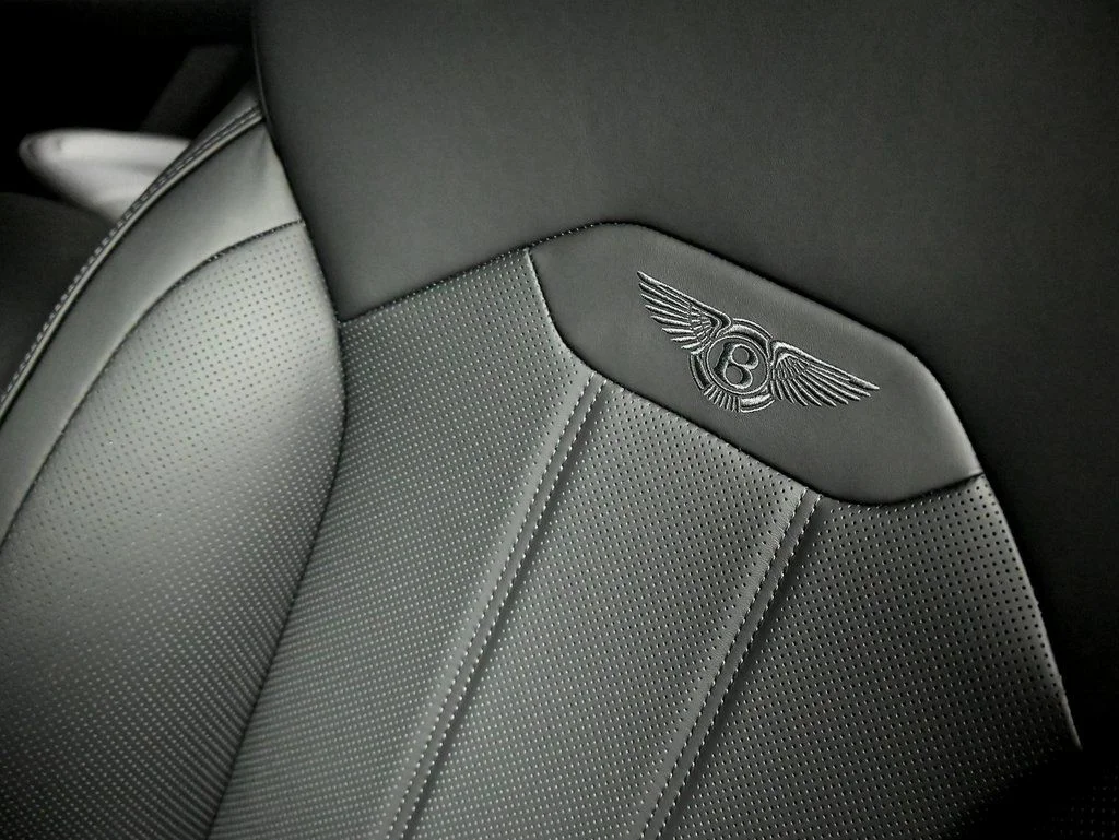 Used 2025 Beluga Bentley V8 image 20