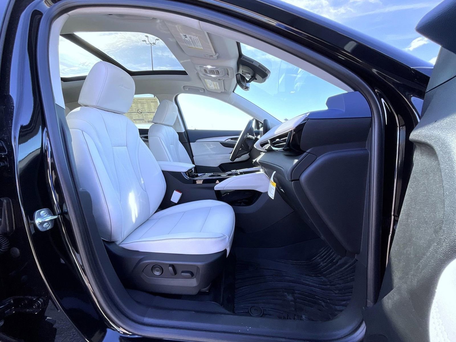 New 2026 Ebony Twilight Metallic Buick Avenir image 15