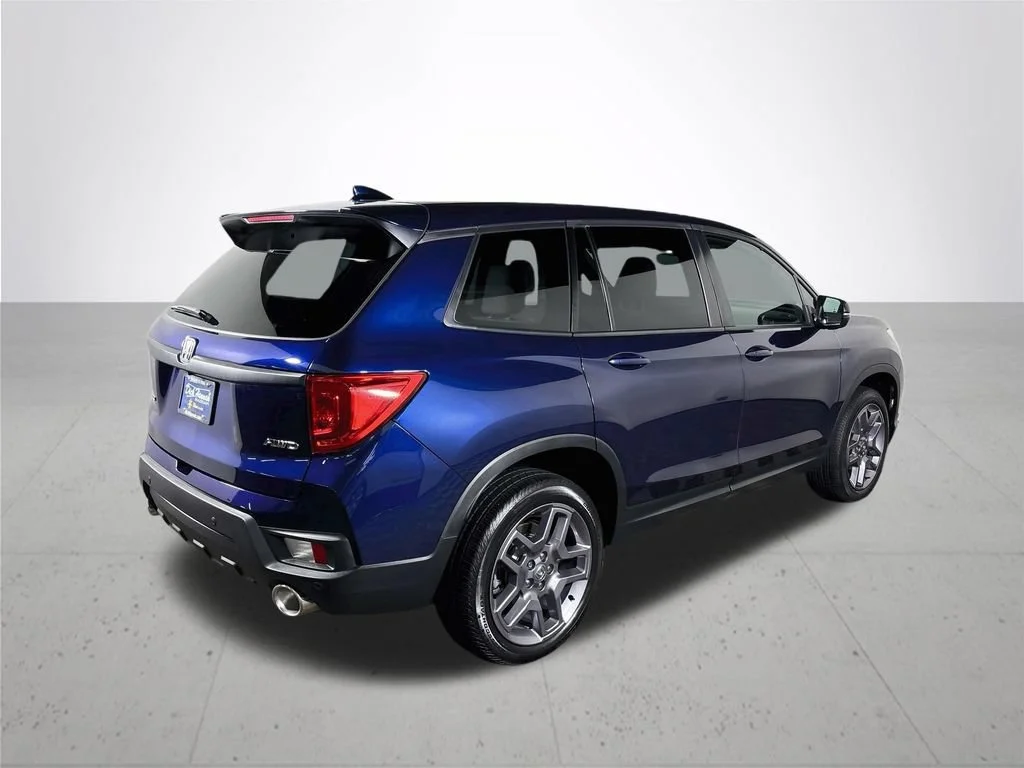 Certified Used 2023 Obsidian Blue Pearl Honda EX-L image 33