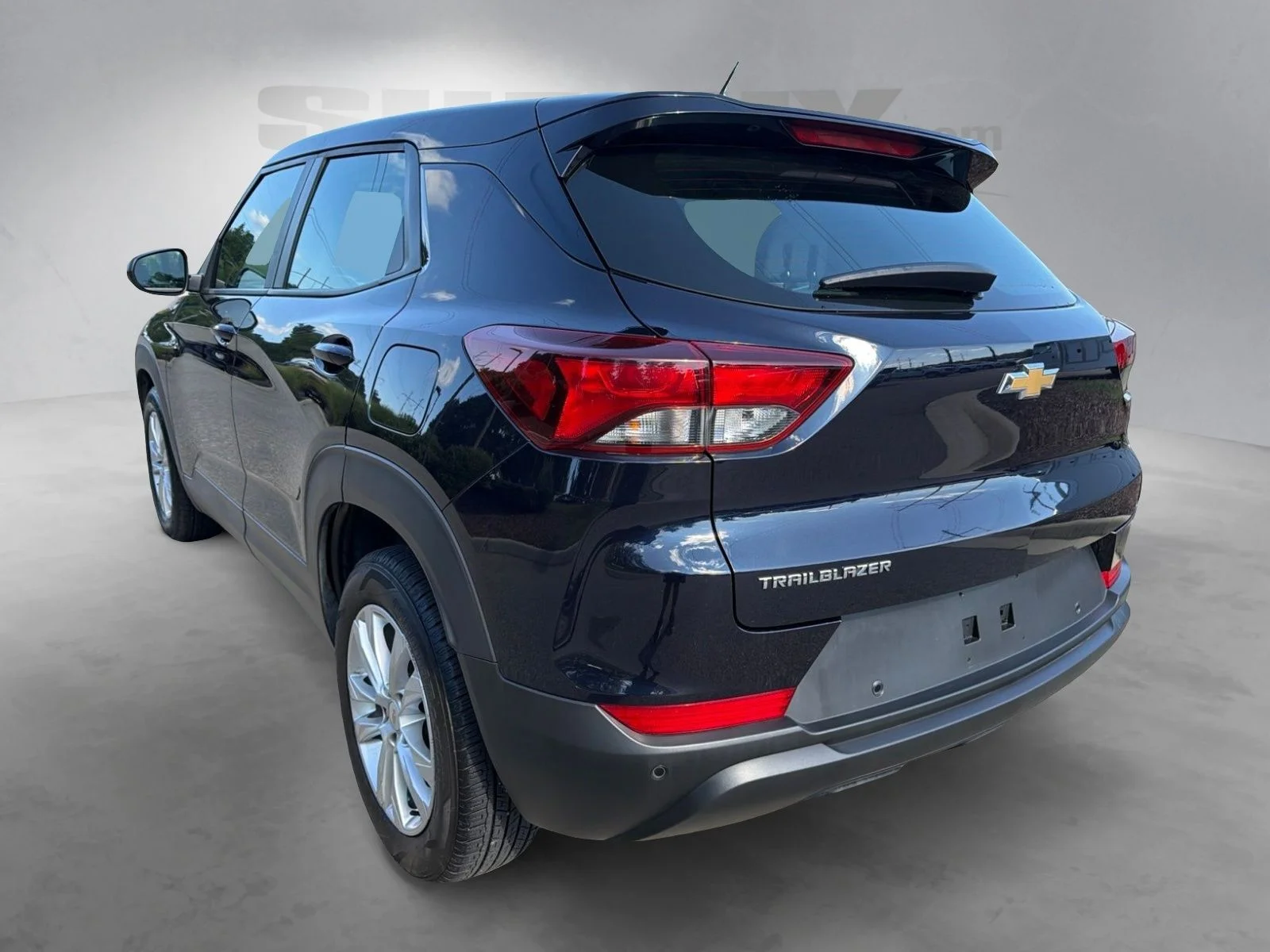 Used 2021 Midnight Blue Metallic Chevrolet LS image 14