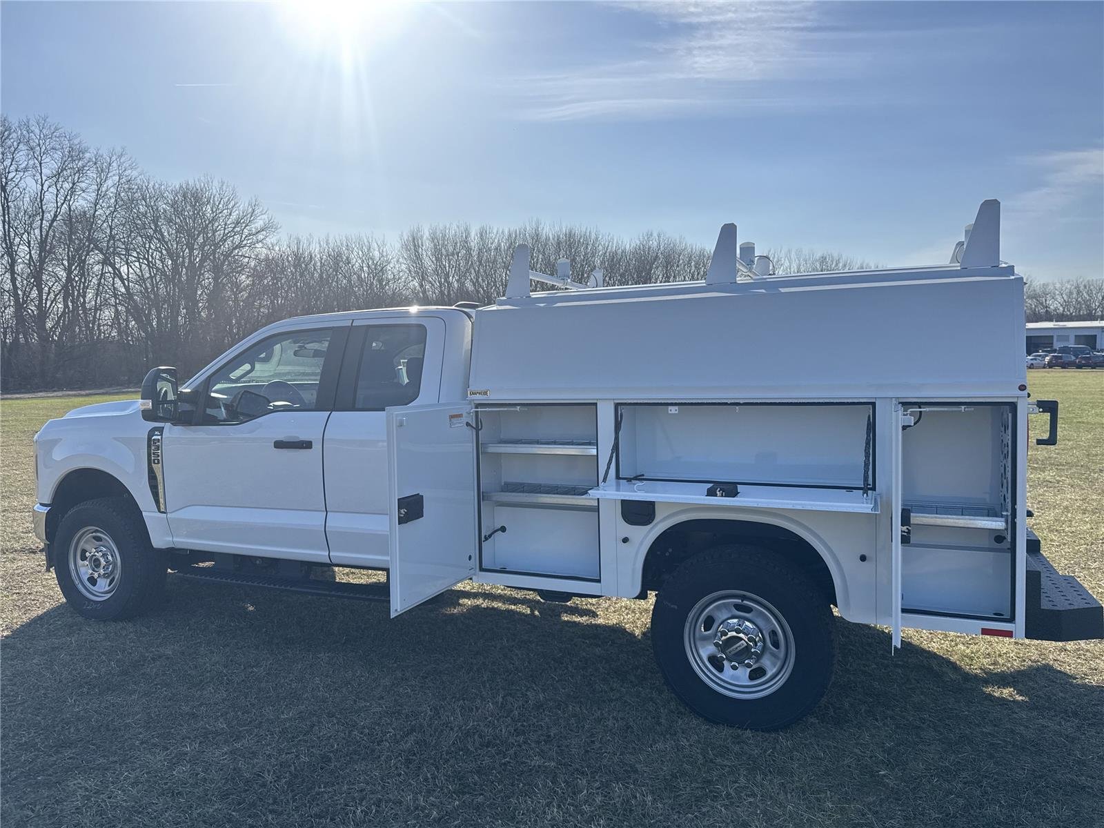 New 2026 Oxford White Ford XL image 10