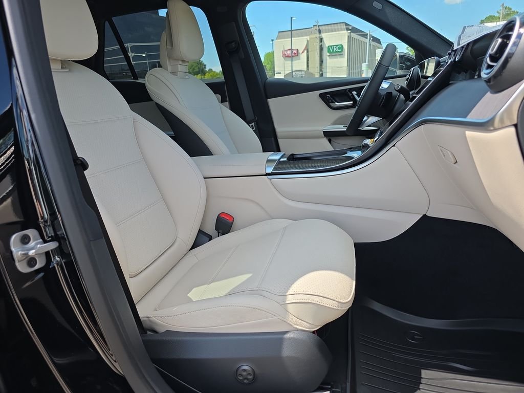 New 2026 Black Mercedes-Benz GLC 300 image 16