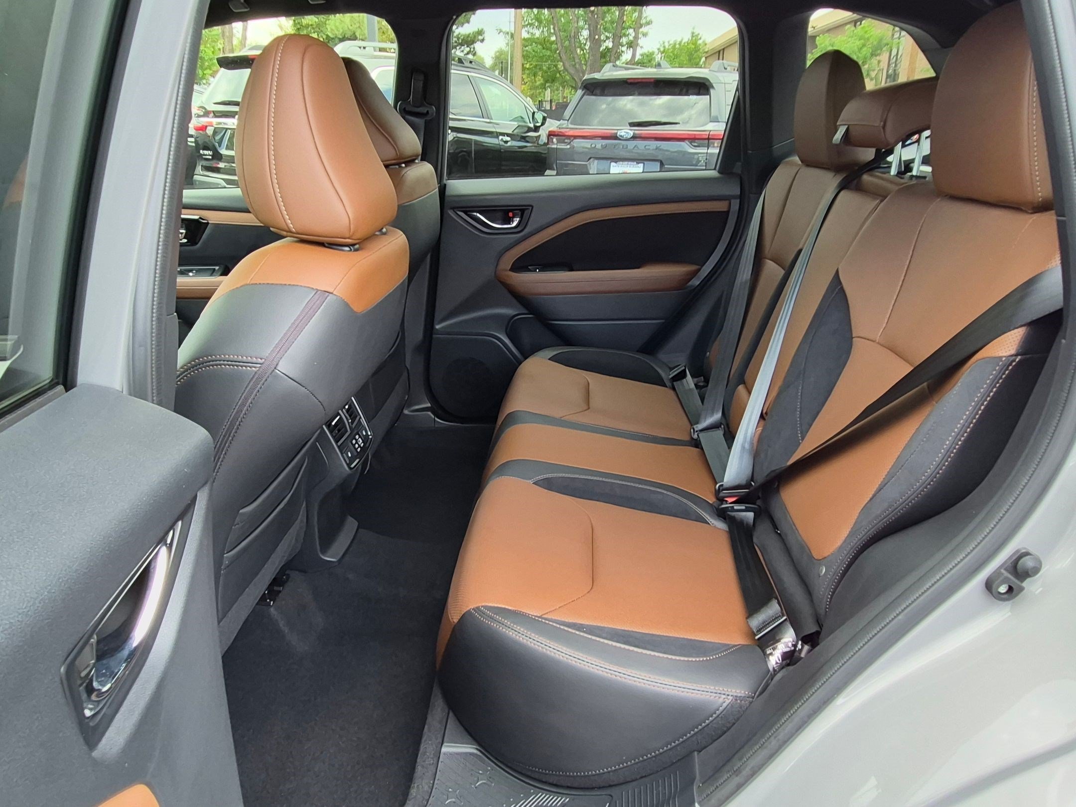Certified Used 2025 River Rock Pearl Subaru Touring image 27