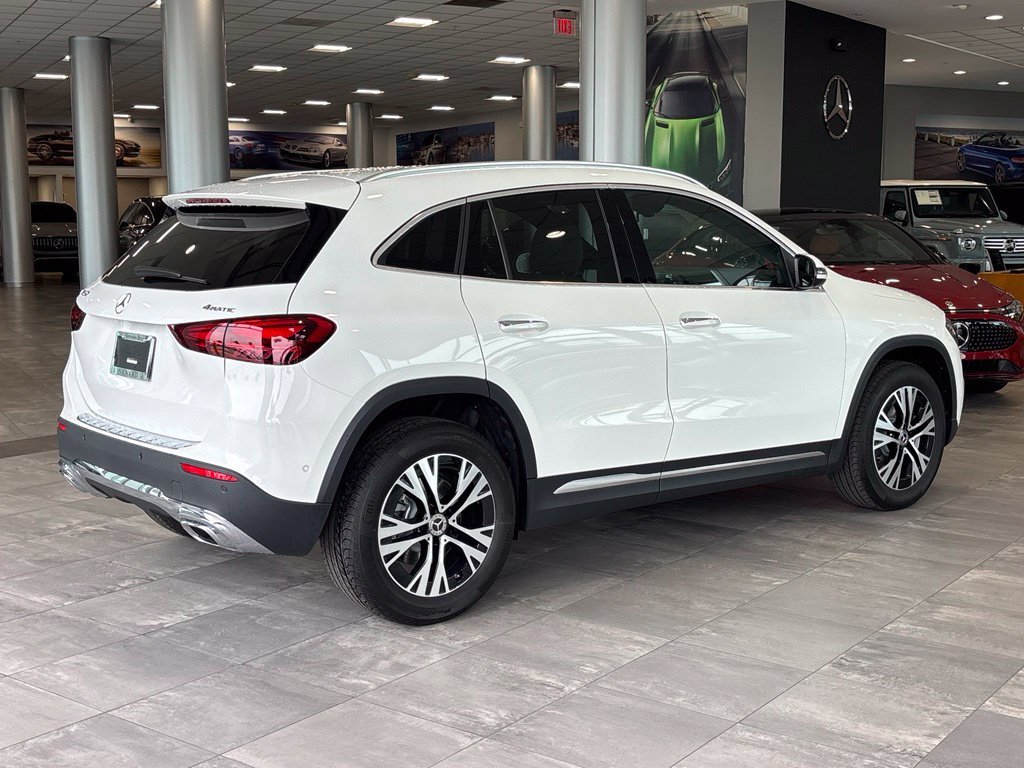 New 2026 Polar White Mercedes-Benz GLA 250 image 3