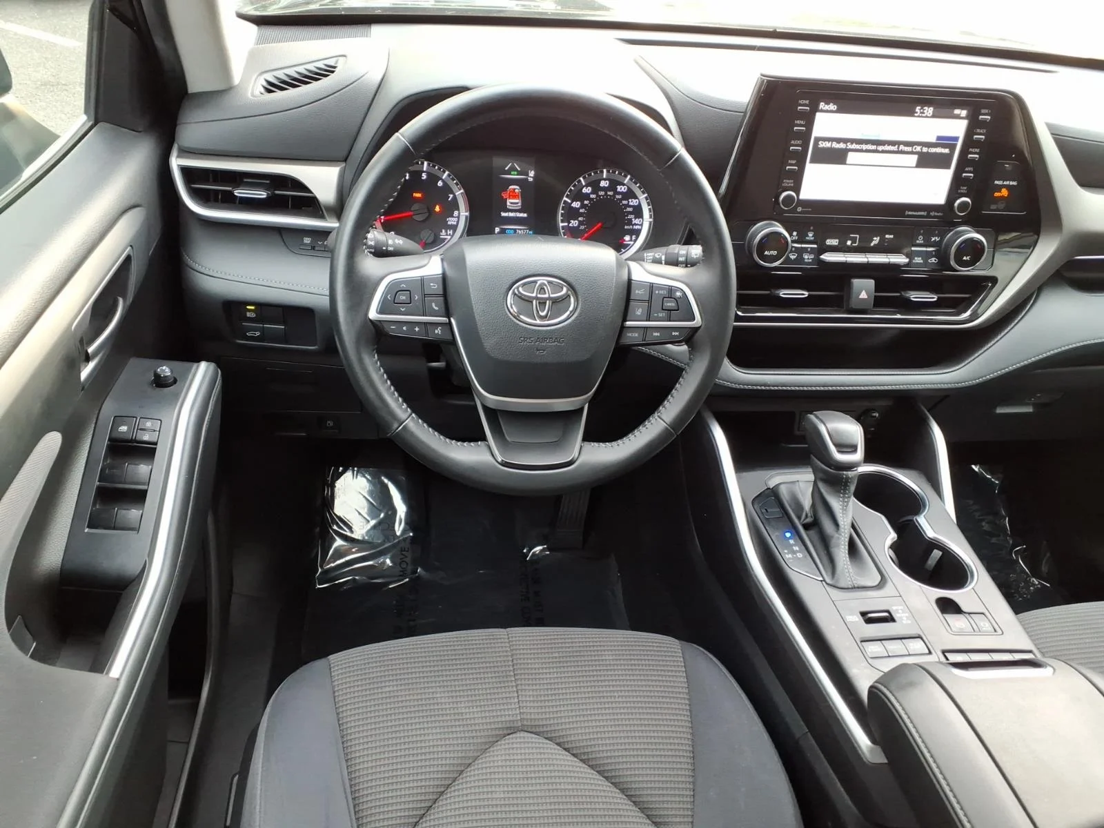 Used 2022 Midnight Black Metallic Toyota LE image 7