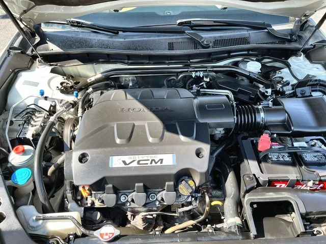 Used 2011  Honda EX-L image 20