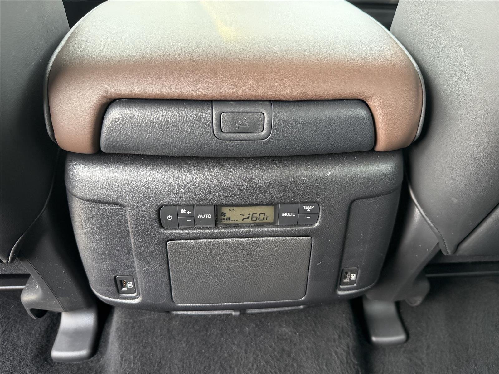 Certified Used 2024 Anthracite Gray INFINITI Premium Select image 24