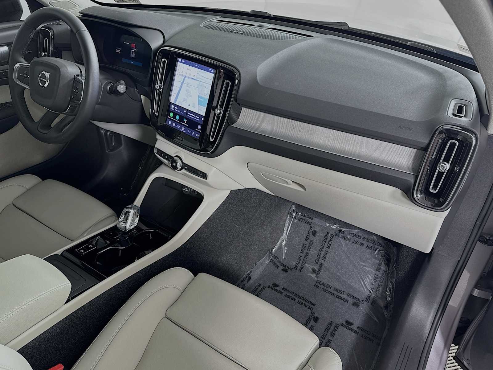 Used 2026 Aurora Silver Volvo Ultra image 28