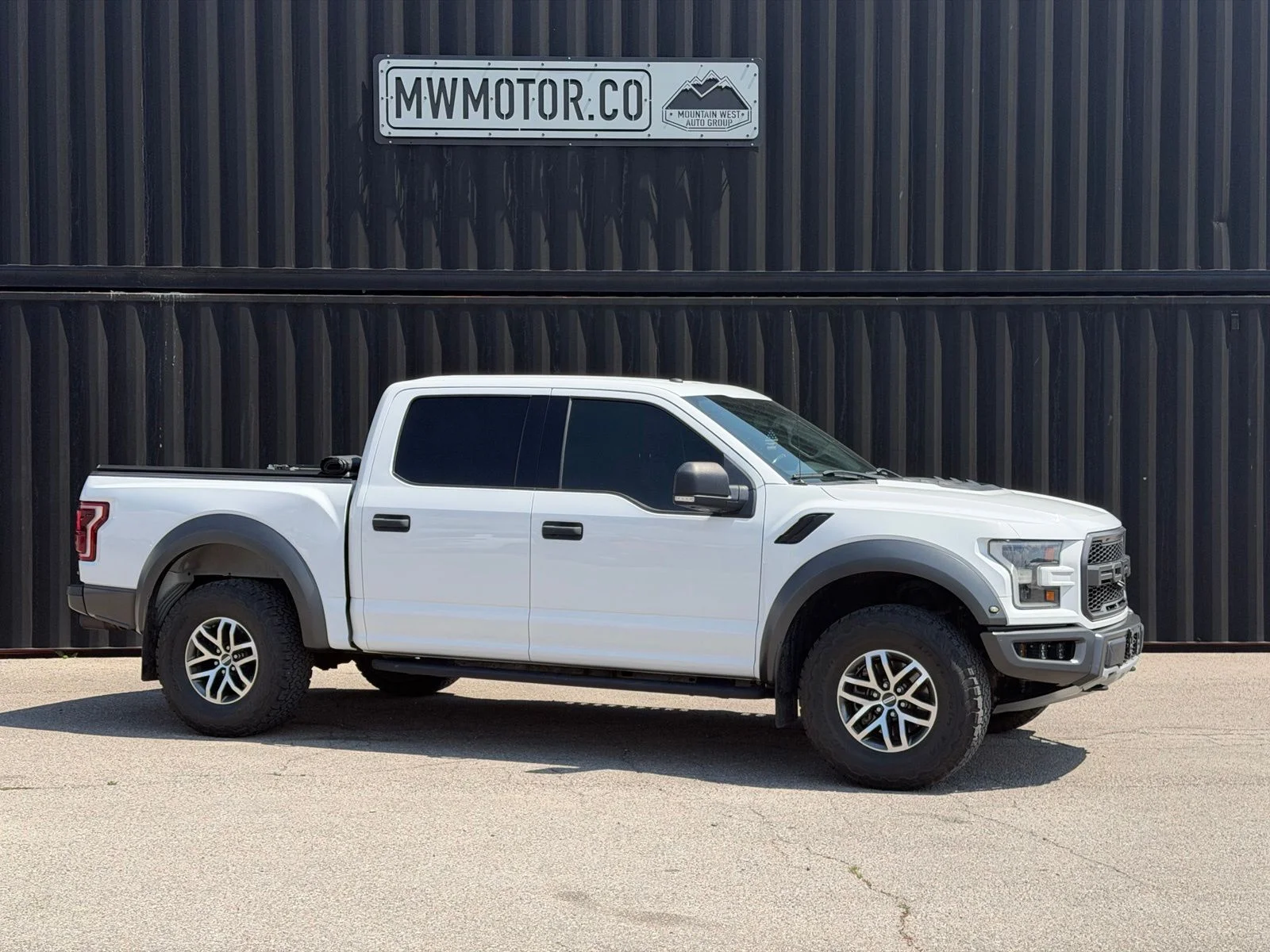 Used 2018 White Ford Raptor image 1