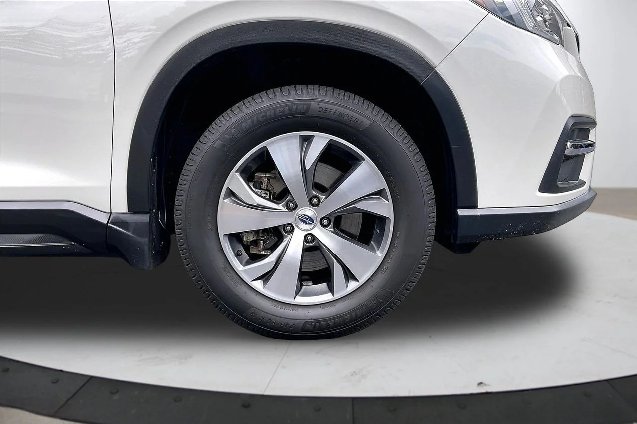 Certified Used 2020 White Subaru Premium image 35
