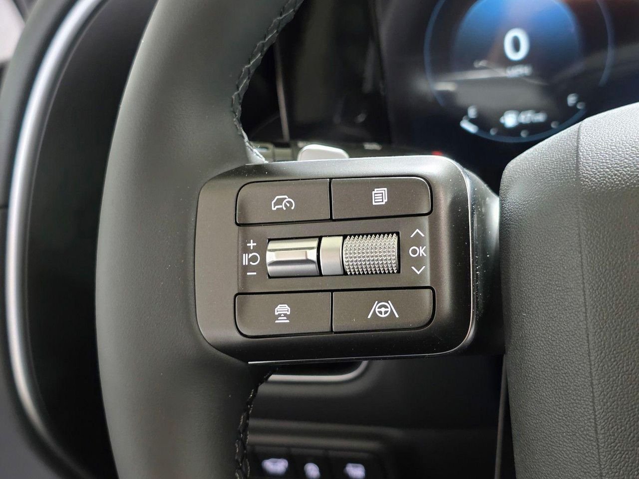 New 2026 Creamy White Pearl Hyundai SEL Premium AWD image 33