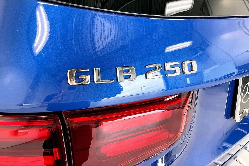 New 2026 Starling Blue Metallic Mercedes-Benz GLB 250 image 27