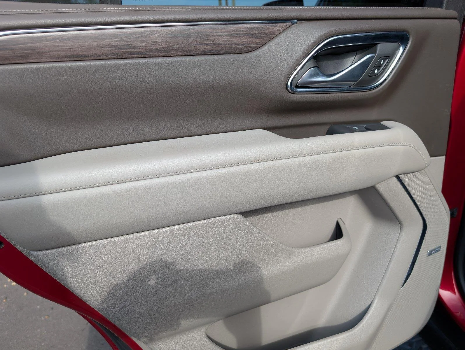 Used 2023 RADIANT RED TINTCOAT Chevrolet Z71 image 35