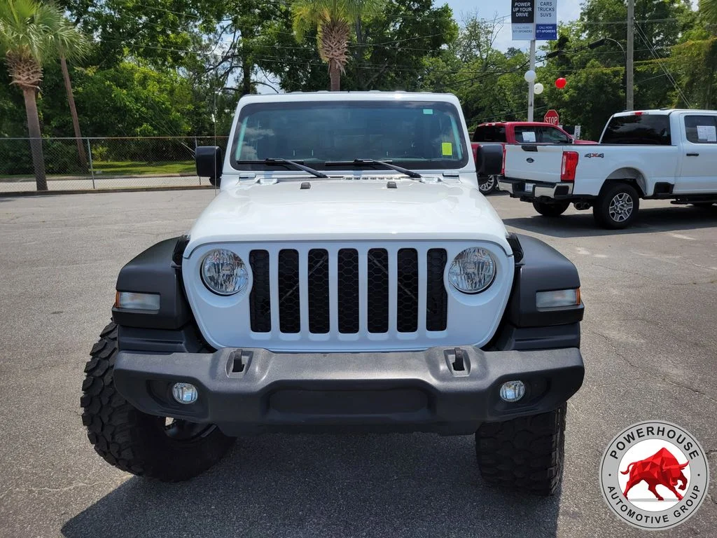 Used 2020 White Jeep Sport image 9