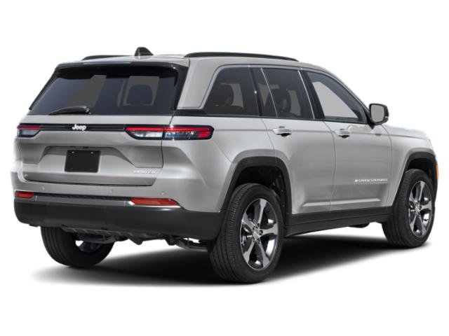 New 2026 Silver Zynith Exterior Paint Jeep Limited image 3