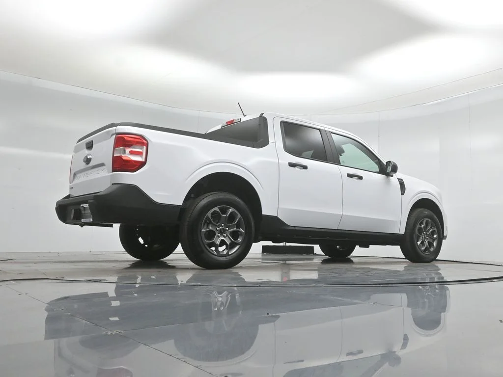 Certified Used 2023 White Ford XLT image 44