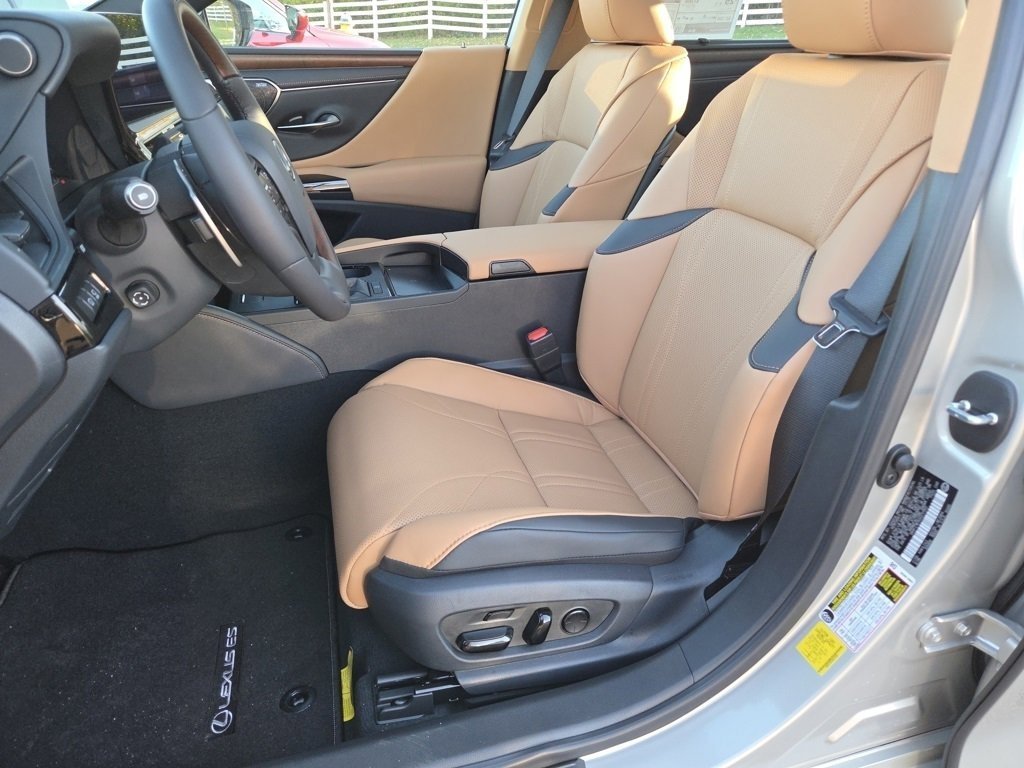Certified Used 2025 MOONBEAM BEIGE MET. Lexus 350 Ultra Luxury image 8