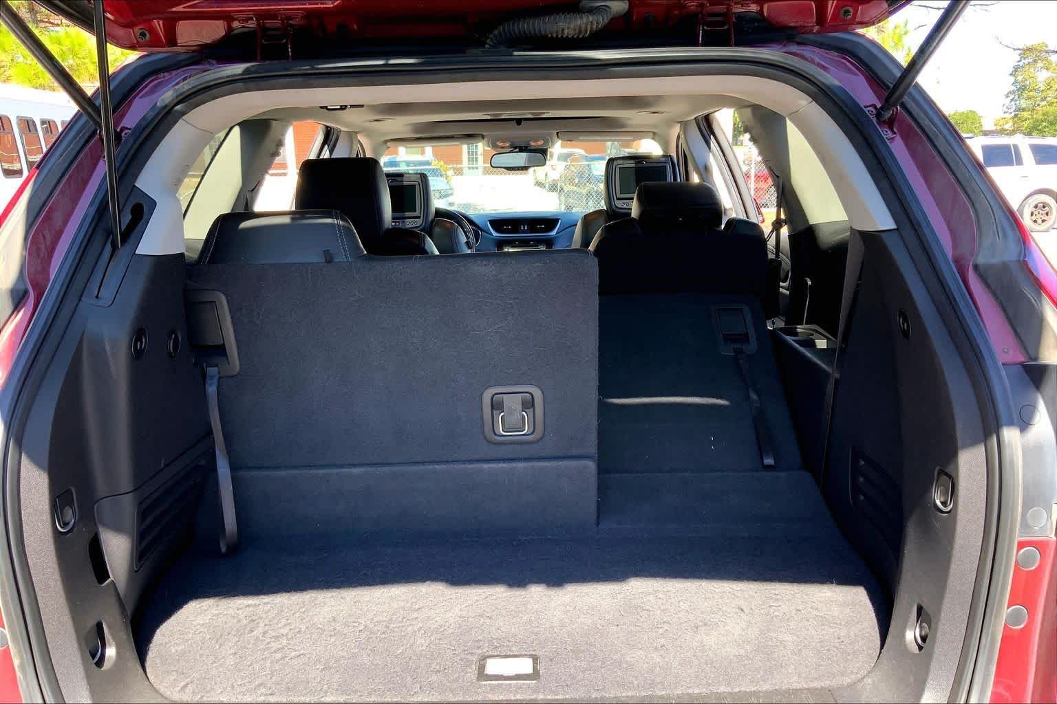 Used 2015 Siren Red Tintcoat Chevrolet LTZ image 34