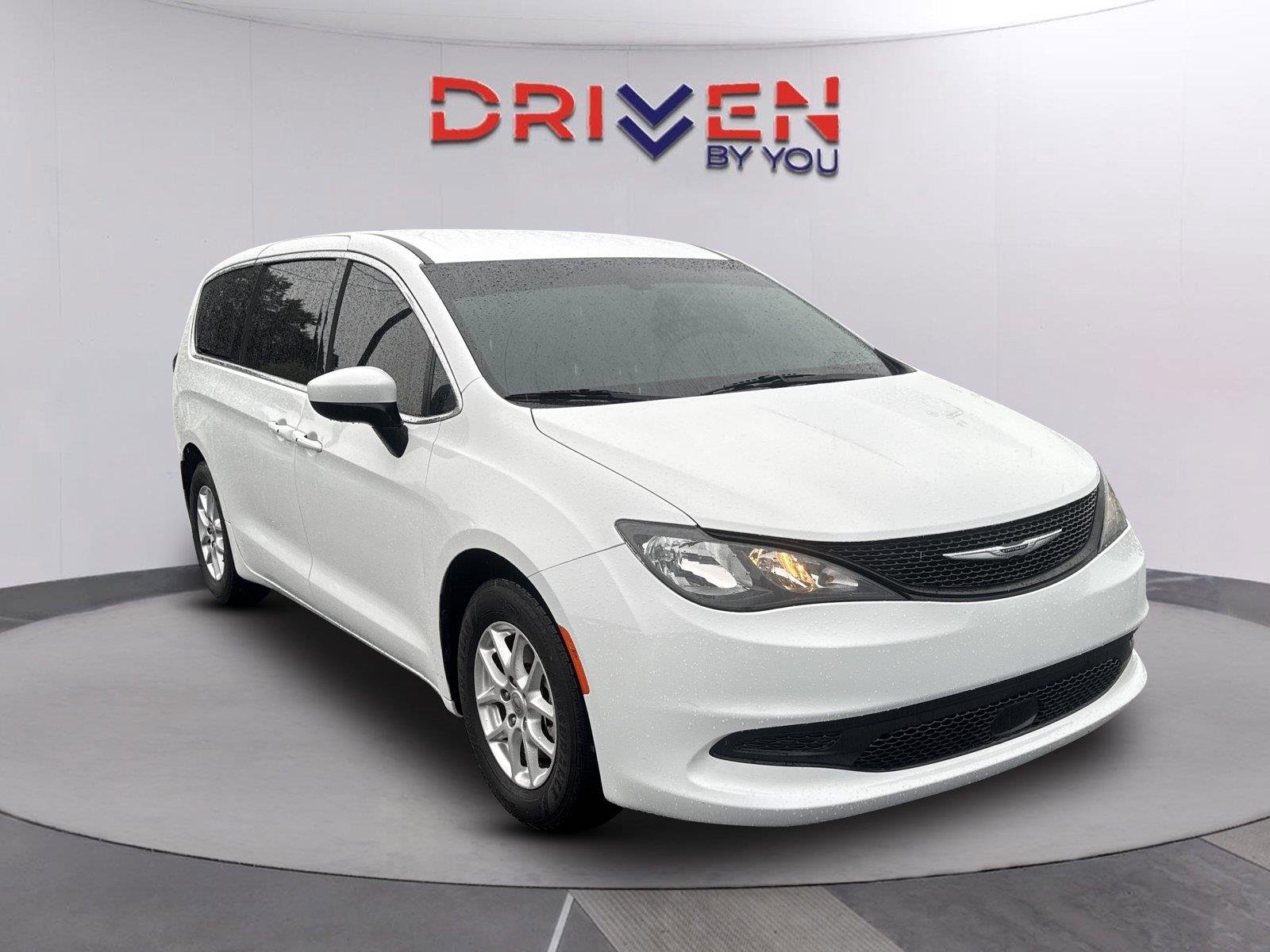 2022 Chrysler Voyager