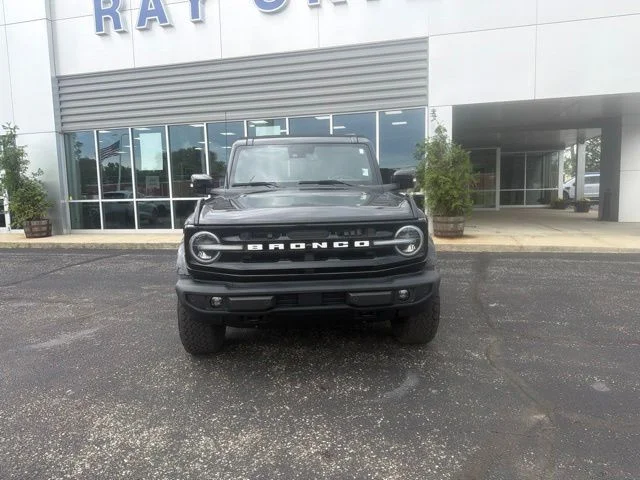 Certified Used 2022 Shadow Black Ford Outer Banks image 8
